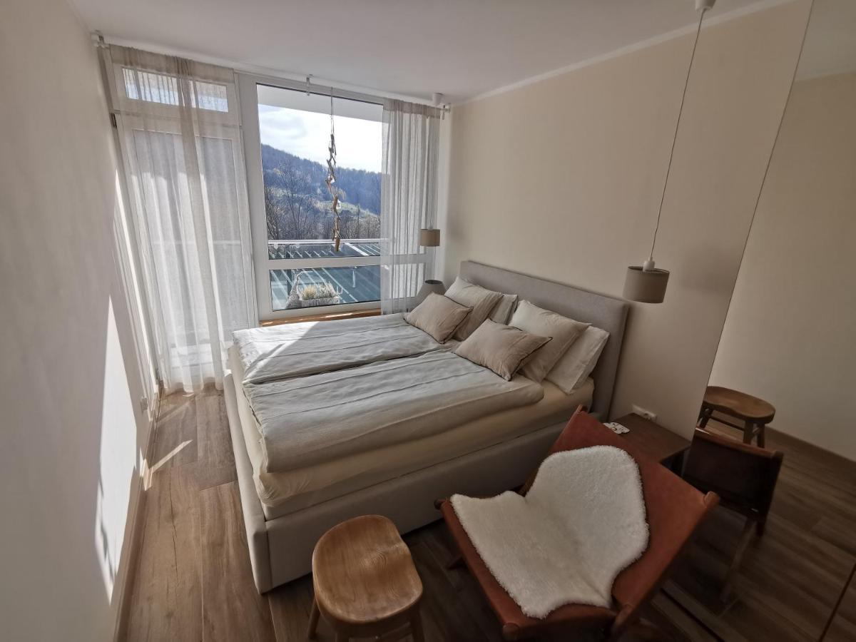 Hearth Hill View Apartment Устронь Экстерьер фото